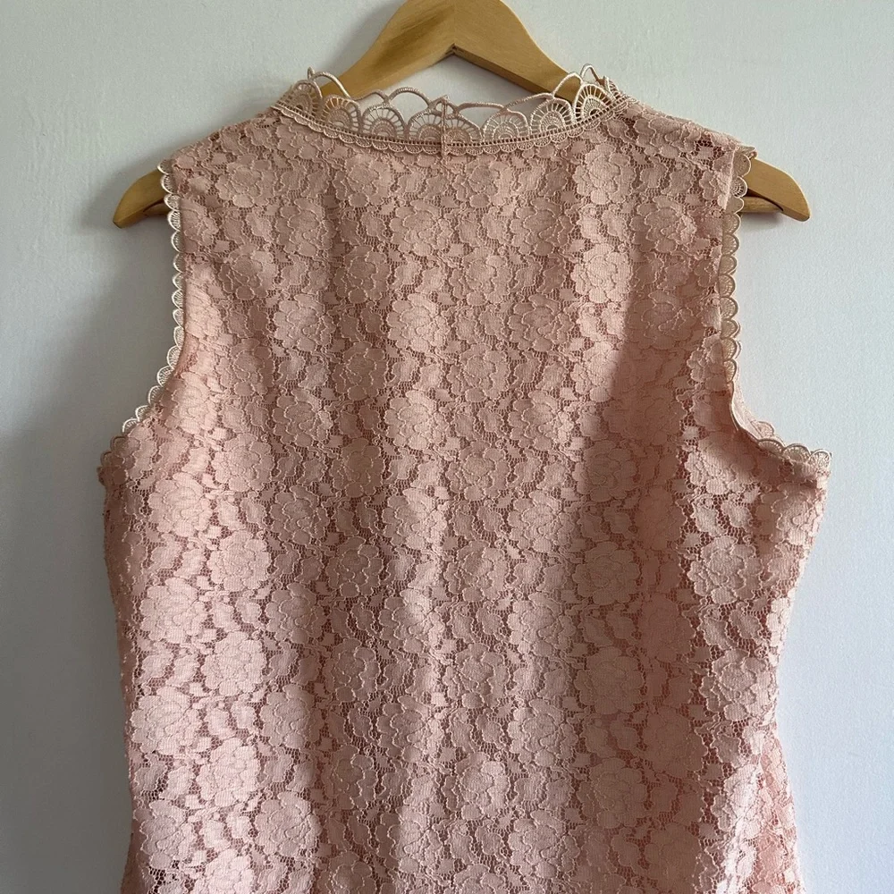 Karl Lagerfeld Paris Light Pink Lace Eyelet Designer Tank Top Size Medium EUC - Picture 6 of 10